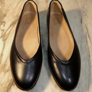 NiB NWT Naturalizer Vivienne Leather Flats Black 8.5W
